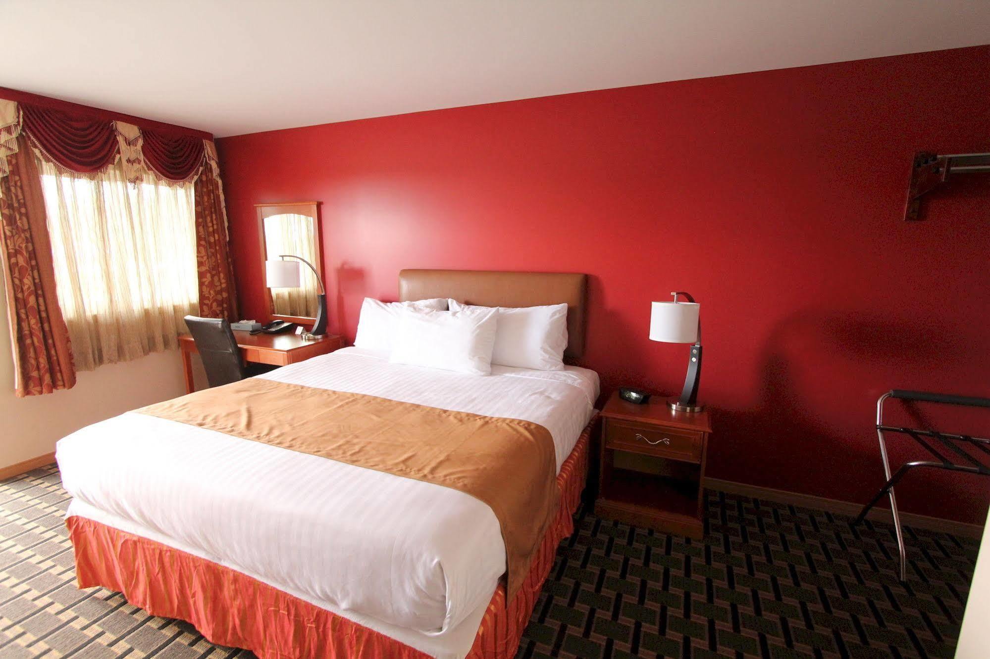 Masterson'S Motel Greater Napanee Bagian luar foto