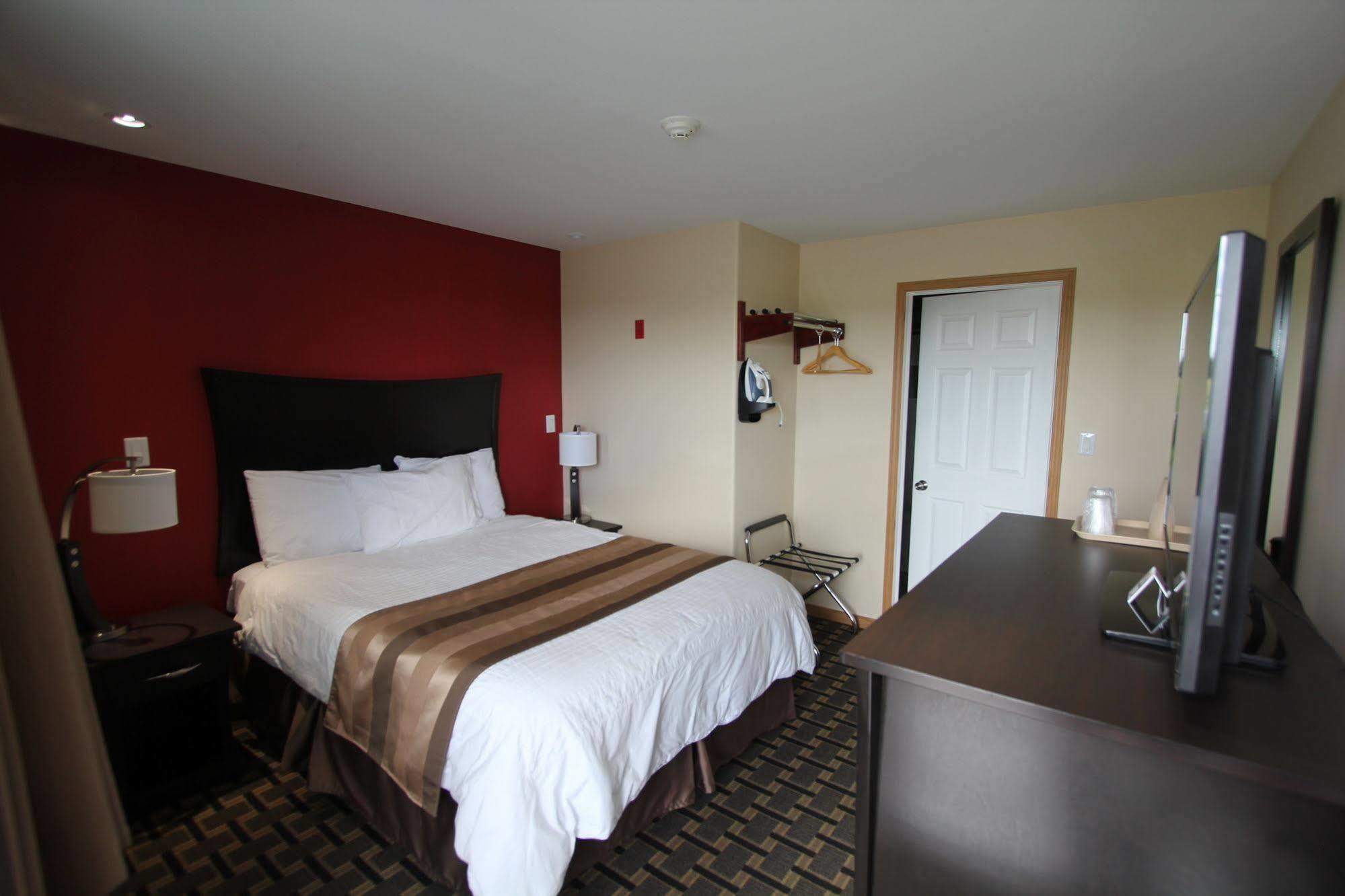 Masterson'S Motel Greater Napanee Bagian luar foto